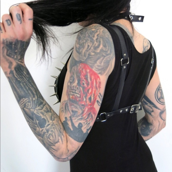 Black Genuine Leather Spike Harness - Picture 4 of 5